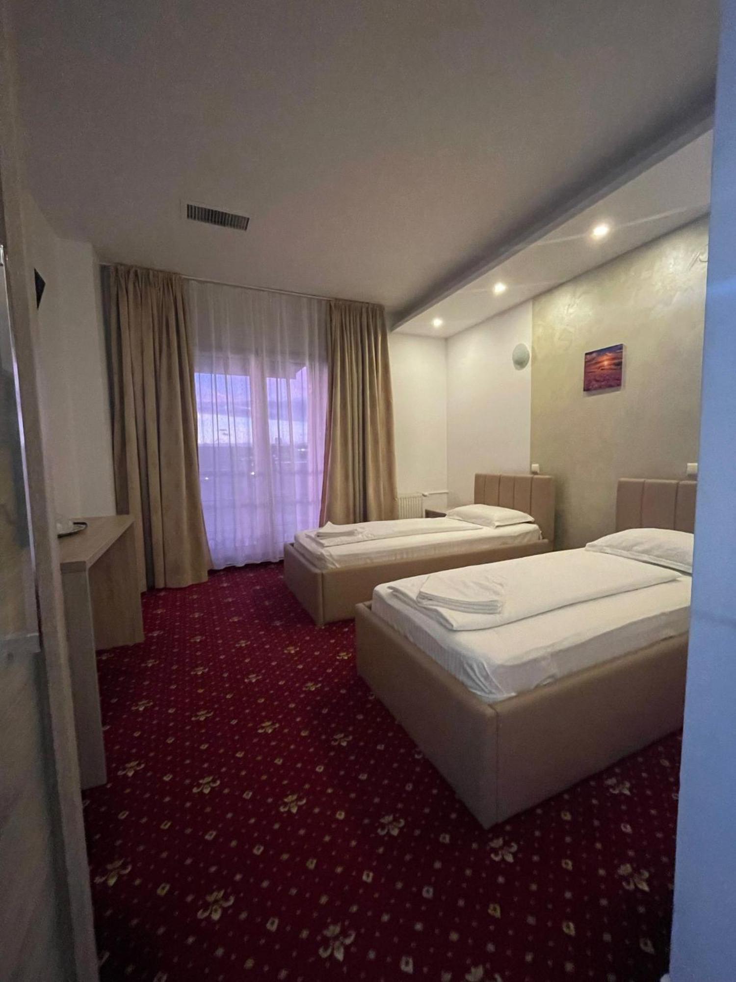 Hotel Vestem Екстериор снимка
